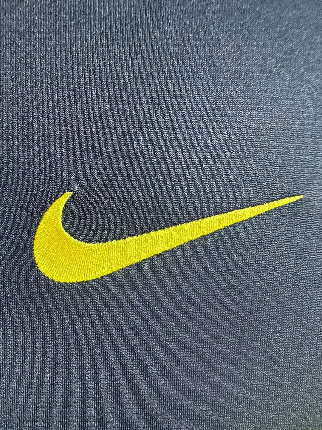 Barcelona 2011 away